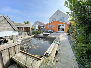 Merrilees Crescent- click for photo gallery
